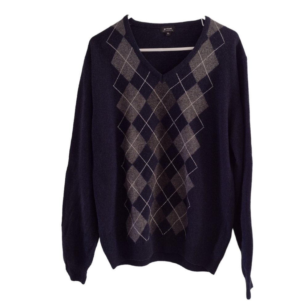 Wool navy argyle Polish (Poland) sweater size XLG or XL. Preloved.